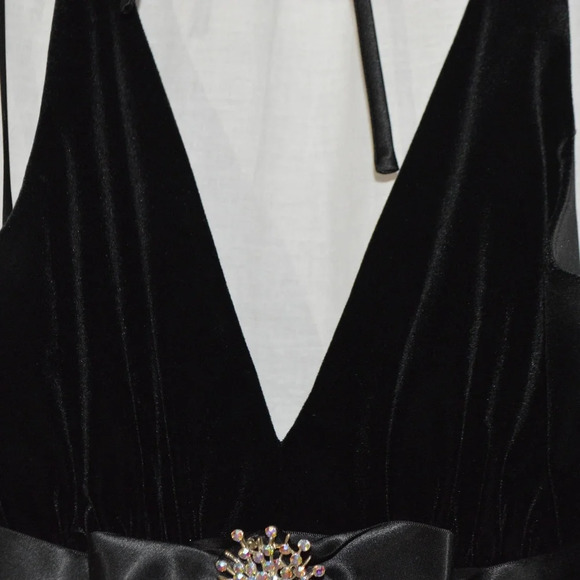 Betsy Adam Formal 4 Dress Black Sleeveless Ruffle - Picture 3 of 7